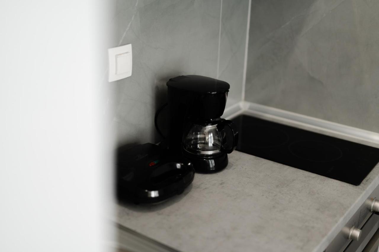 M10 Central Apartments Alexandroupolis エクステリア 写真