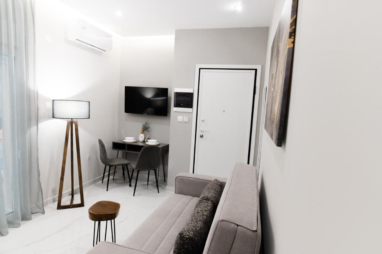 M10 Central Apartments Alexandroupolis エクステリア 写真