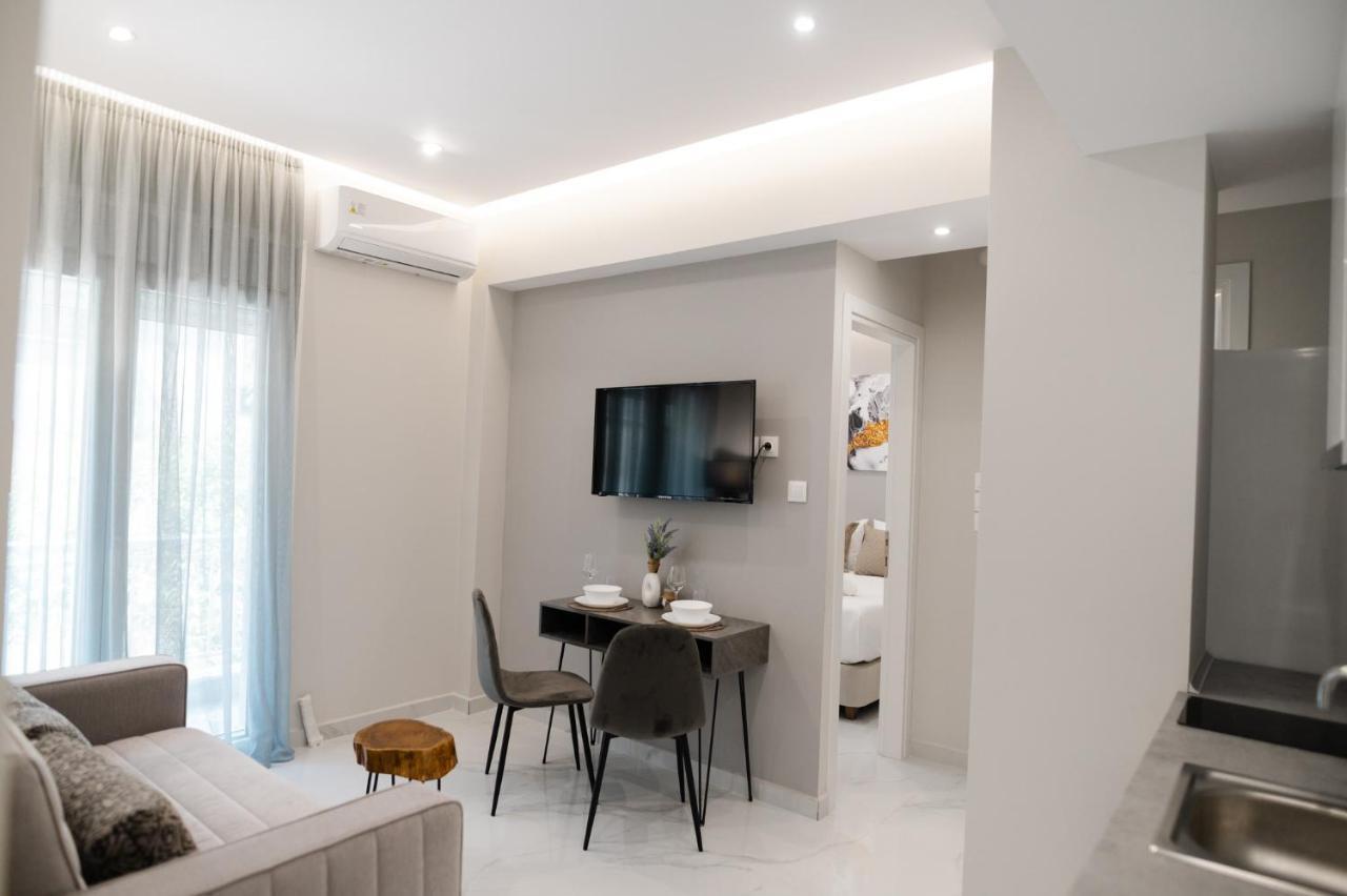 M10 Central Apartments Alexandroupolis エクステリア 写真