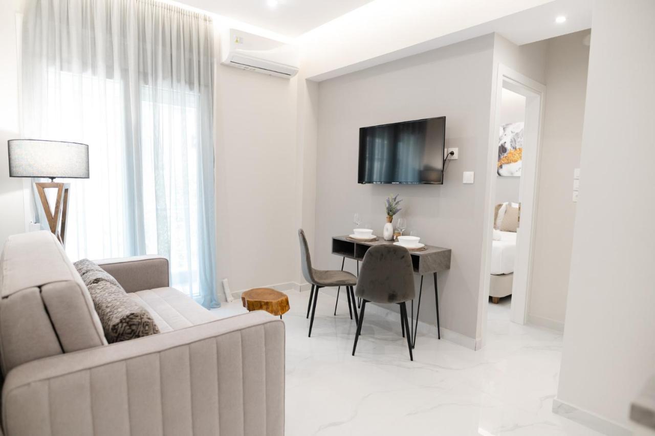 M10 Central Apartments Alexandroupolis エクステリア 写真