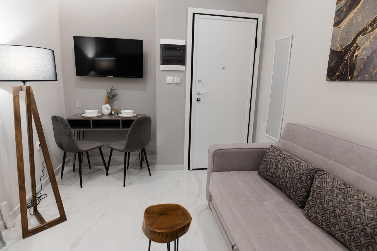 M10 Central Apartments Alexandroupolis エクステリア 写真